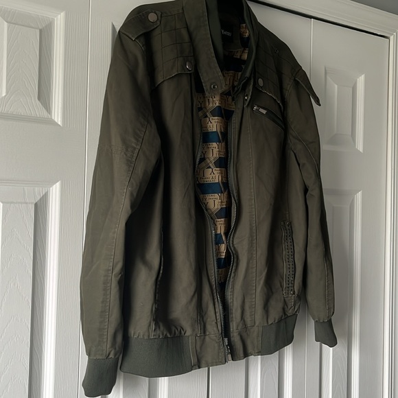 Men’s Utility Jacket - Picture 2 of 6